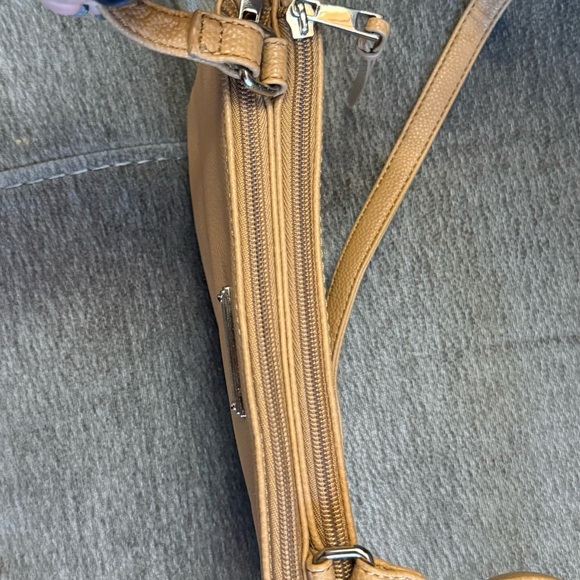 Nine West Beige Crossbody Bag, VGUC - Picture 12 of 14